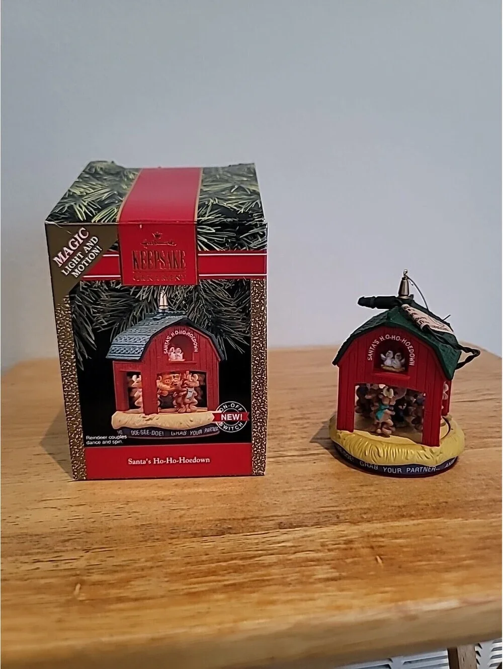 Hallmark Keepsake Magic Light & Motion Ornament Santa's Ho Ho Hoedown 1990 Vtg